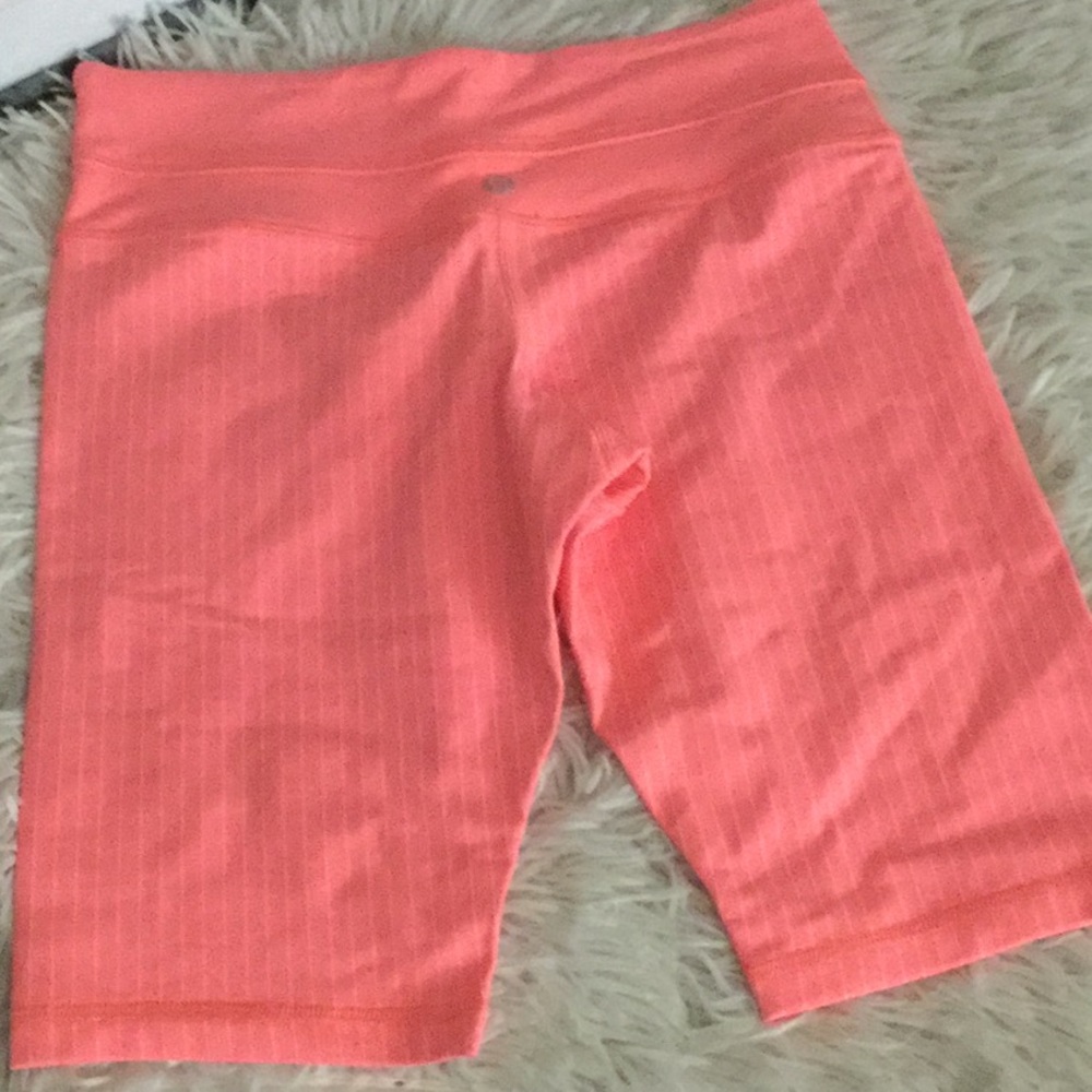 Lululemon Short - Picture 2 of 7